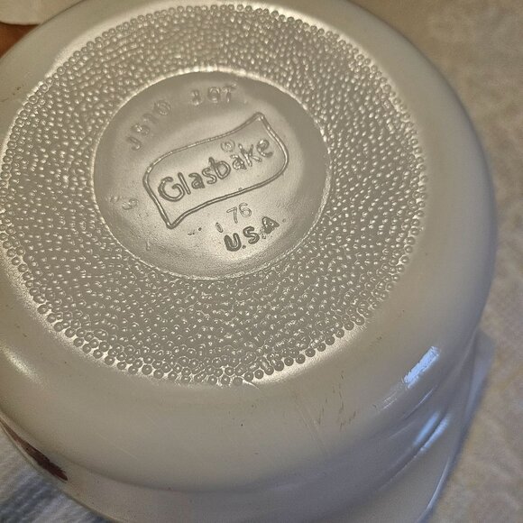 Lot of 2 VTG Glasbake 8" Square Casserole Dish Vegetables & 1 Qt Round Casserole - Picture 5 of 13